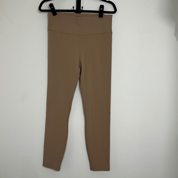 NWOT Vuori Womens Rib Studio Leggings 7/8 Size Large Tan Beige Nude - Picture 2 of 5